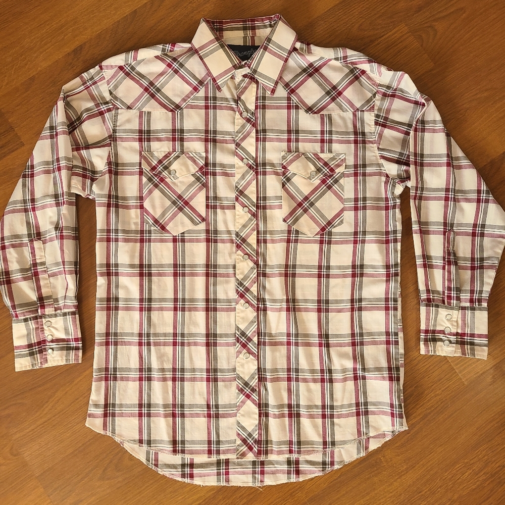 Wrangler pearl snap
